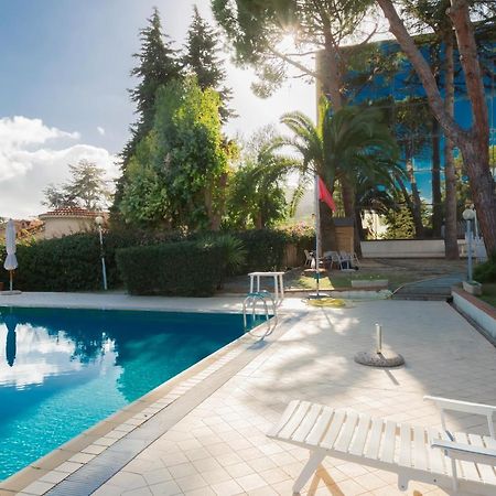 I Giardini Del Sole Con Piscina By Wonderful Italy Apartment Сан Ремо Екстериор снимка